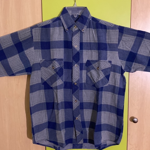 Men's Plaid Flannel Button-down Shirt - Picture 3 of 10